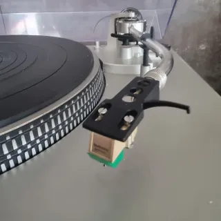 Tocadiscos Technics SL-D2 Tracción Directa