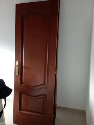 OCASIÓN:Puertas de madera maciza