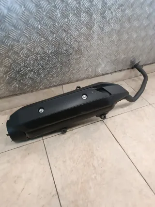 Tubo de escape Honda Forza 125