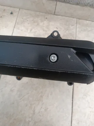 Tubo de escape Honda Forza 125