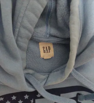 Sudadera GAP con capucha