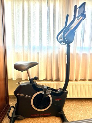 Bicicleta Estática Pro-Form 225 CSX