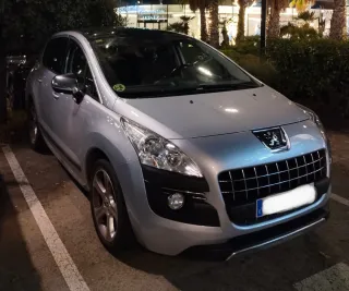 Peugeot 3008 2011