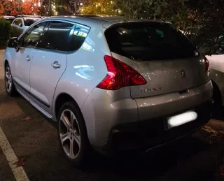 Peugeot 3008 2011