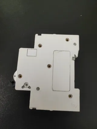 Magnetotermico Merlin Gerin 16A C16