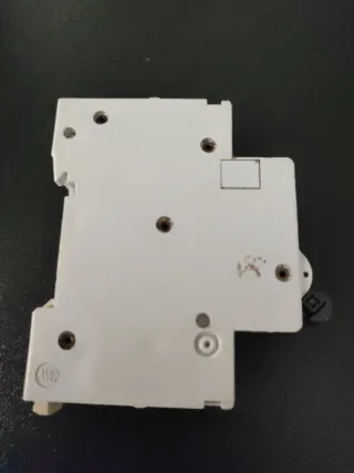 Magnetotermico Merlin Gerin 16A C16