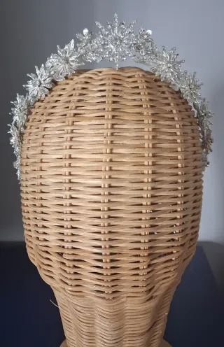 Tiara de novia plateada