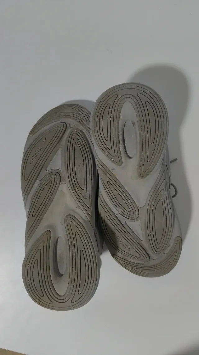 Adidas Ozelia Grigio