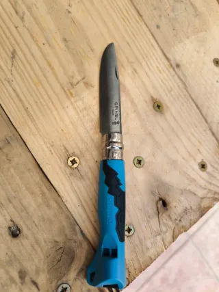 Opinel n. 7 blu con fischietto