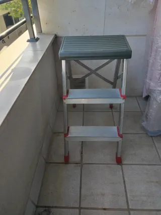 Escalera aluminio 3 peldaños