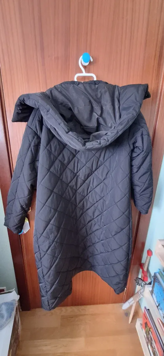 Abrigo oversize acolchado largo Zara negro