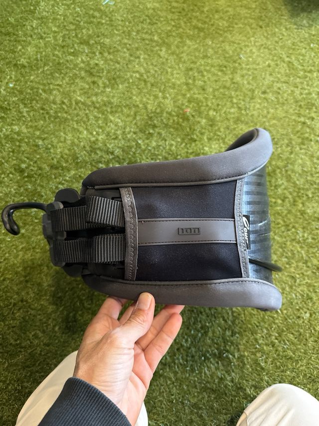 Arnés Kitesurf ION RIOT Talla L
