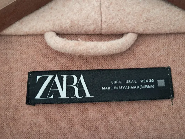 Abrigo Zara Rosa con Capucha