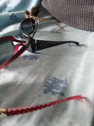 3 pares de gafas de sol