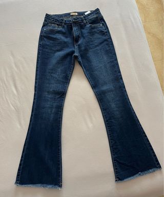 Pantalón flare vaquero talla S