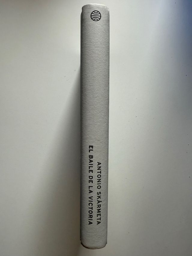 Libro el día cielo que se caiga el cielo