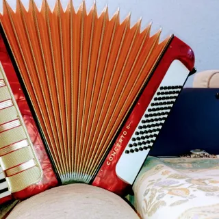 Acordeón Hohner Concerto II 72 bajos