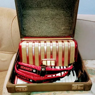 Acordeón Hohner Concerto II 72 bajos