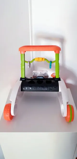 ANDADOR PARA BEBÉS INTERACTIVO EN 6 IDIOMAS