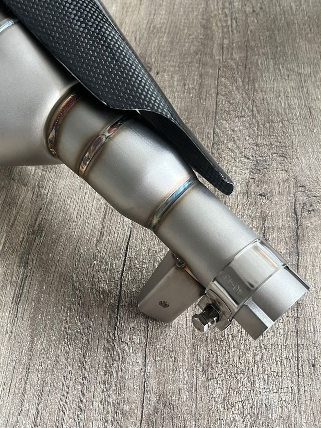 Escape Slip On Honda X-ADV 750 y Forza 750