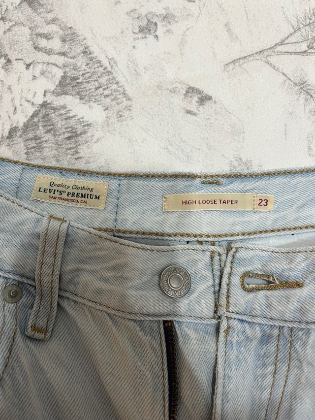 Vaqueros Levi's 23
