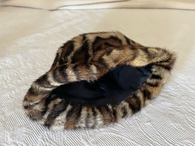 Gorro Piel Natural Felino. Nuevo.