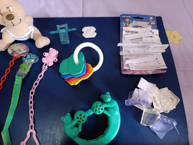 Set per neonati: dosatore, sonagli e altro