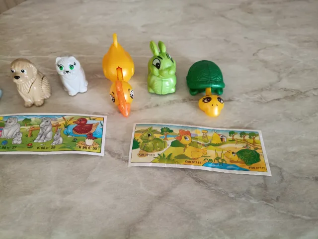 Kinder sorpresa Animali e Foglie