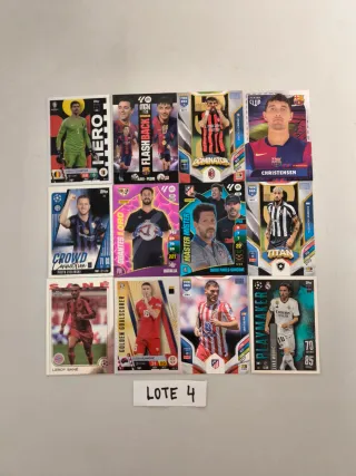 Lotes formados por 12 cromos de fútbol