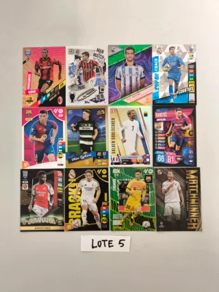 Lotes formados por 12 cromos de fútbol