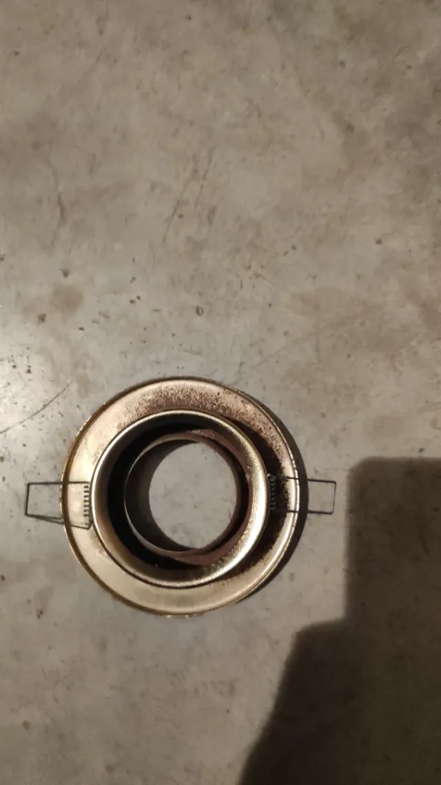 Foco halógeno dorado