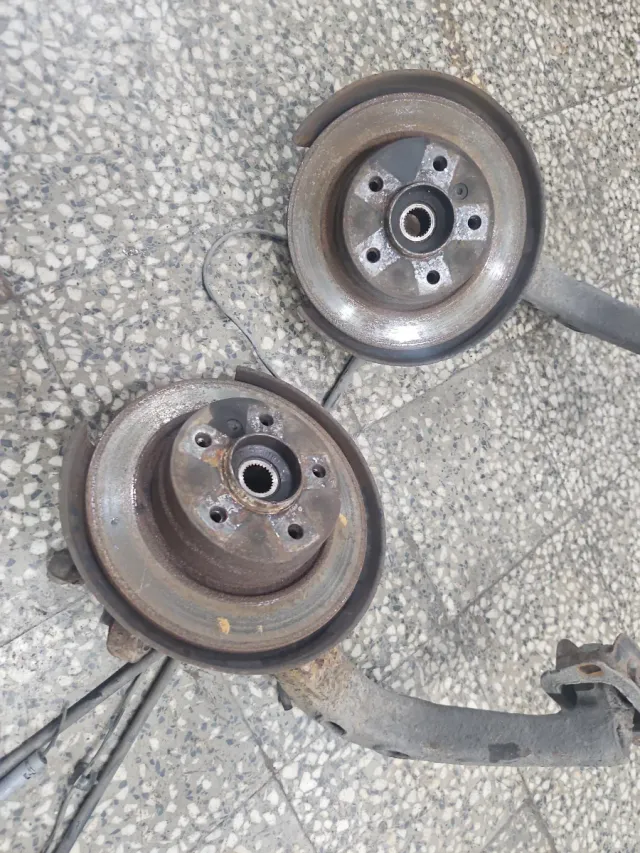 Manguetas traseras bmw e36