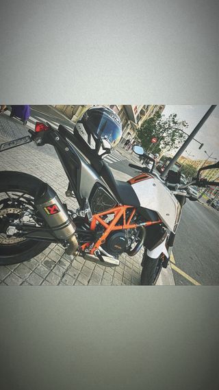 KTM Duke 690 R 2013 A2