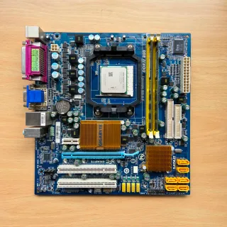 Placa Base Gigabyte GA-MA74GM-S2H