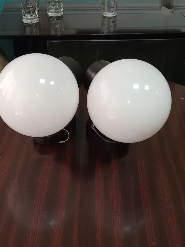 Pareja Lámparas Apliques Bola Blanca