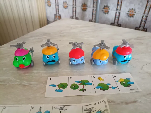 Kinder Sorpresa: 5 elicotteri giocattolo