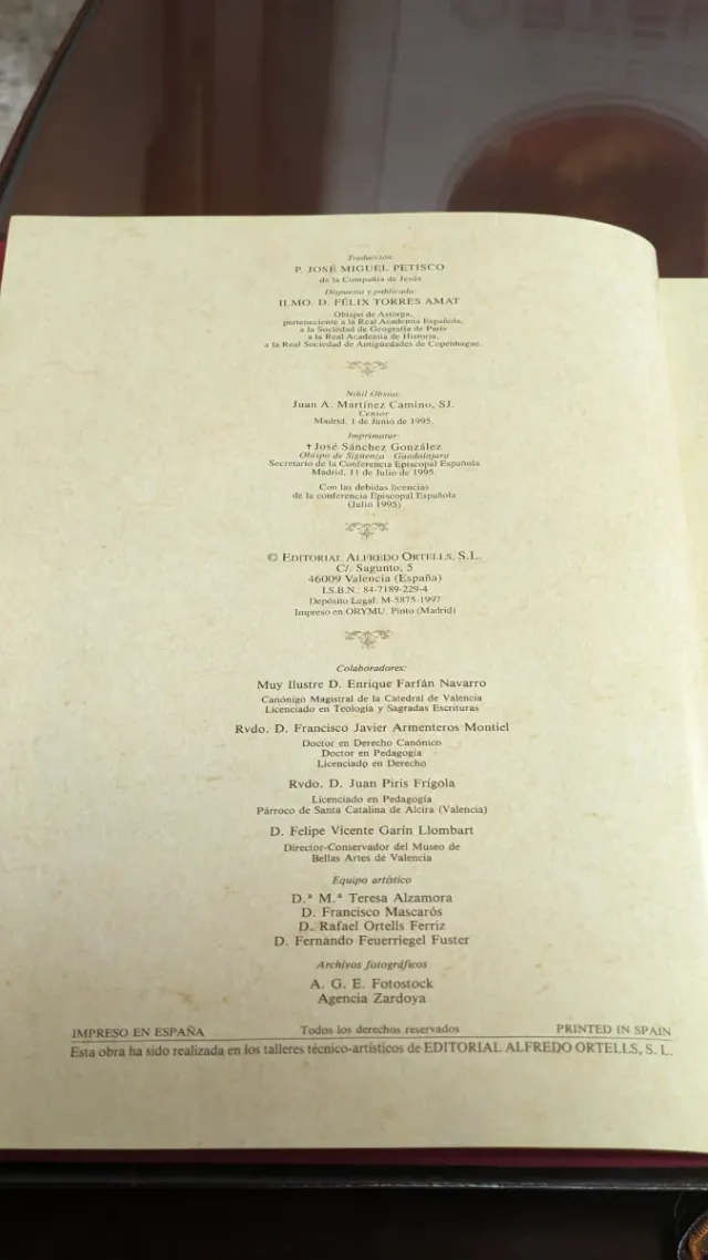 Santa Biblia Familiar Mod. 1 Ortells- En su caja.