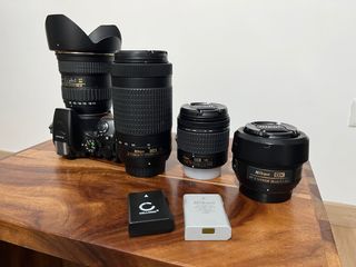 Cámara Nikon D5600 + Objetivos