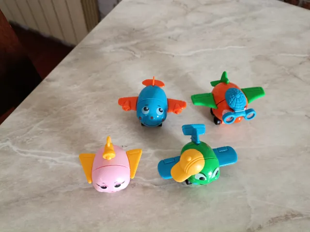 Kinder sorpresa aereoplanini 4 Pezzi