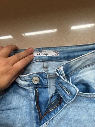 Pantalón pitillo vaquero azul