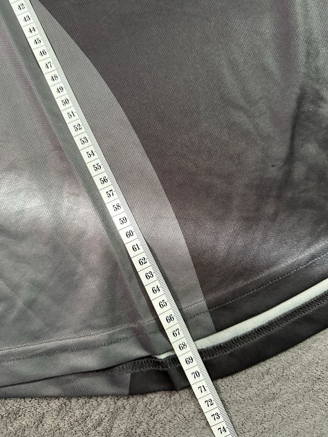 Broken Planet Camiseta Negra