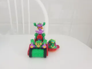 Superzings - Vehículos y Figuras