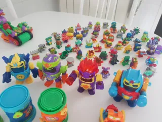 Superzings - Vehículos y Figuras