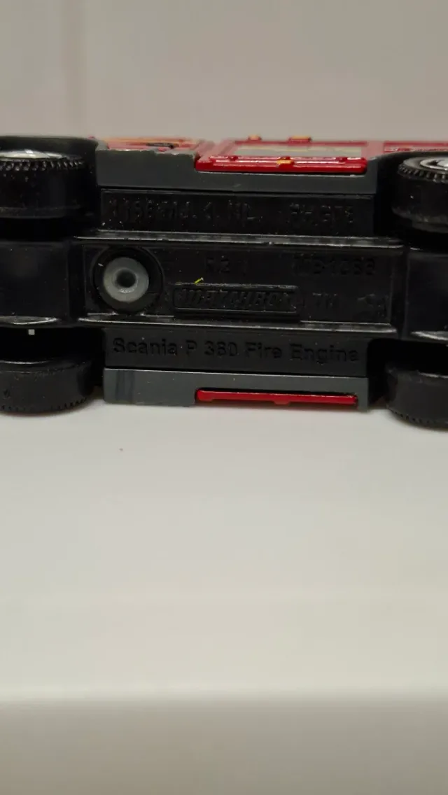 Camión Bomberos Scania P360 Matchbox