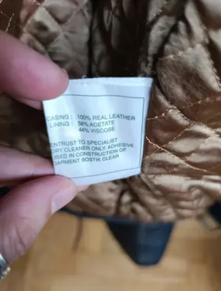 Cazadora Cuero Vintage AMI London Negra