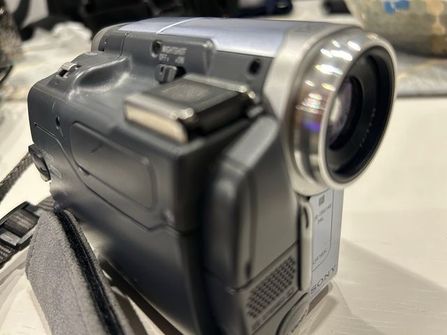 Sony Handycam MiniDV Cámara Digital Carl Zeiss