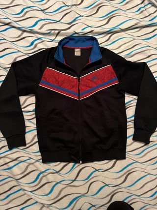 Sudadera Nike Retro Deportiva Negra Roja