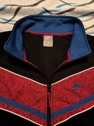 Sudadera Nike Retro Deportiva Negra Roja
