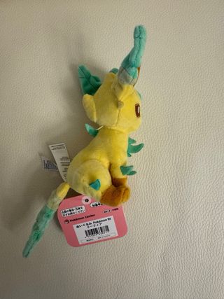 Peluche Leafeon Pokemon Center Japan