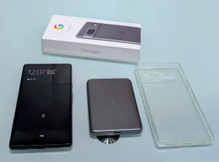 Google Pixel 7a Nero/Grigio 128Gb + caricabatterie